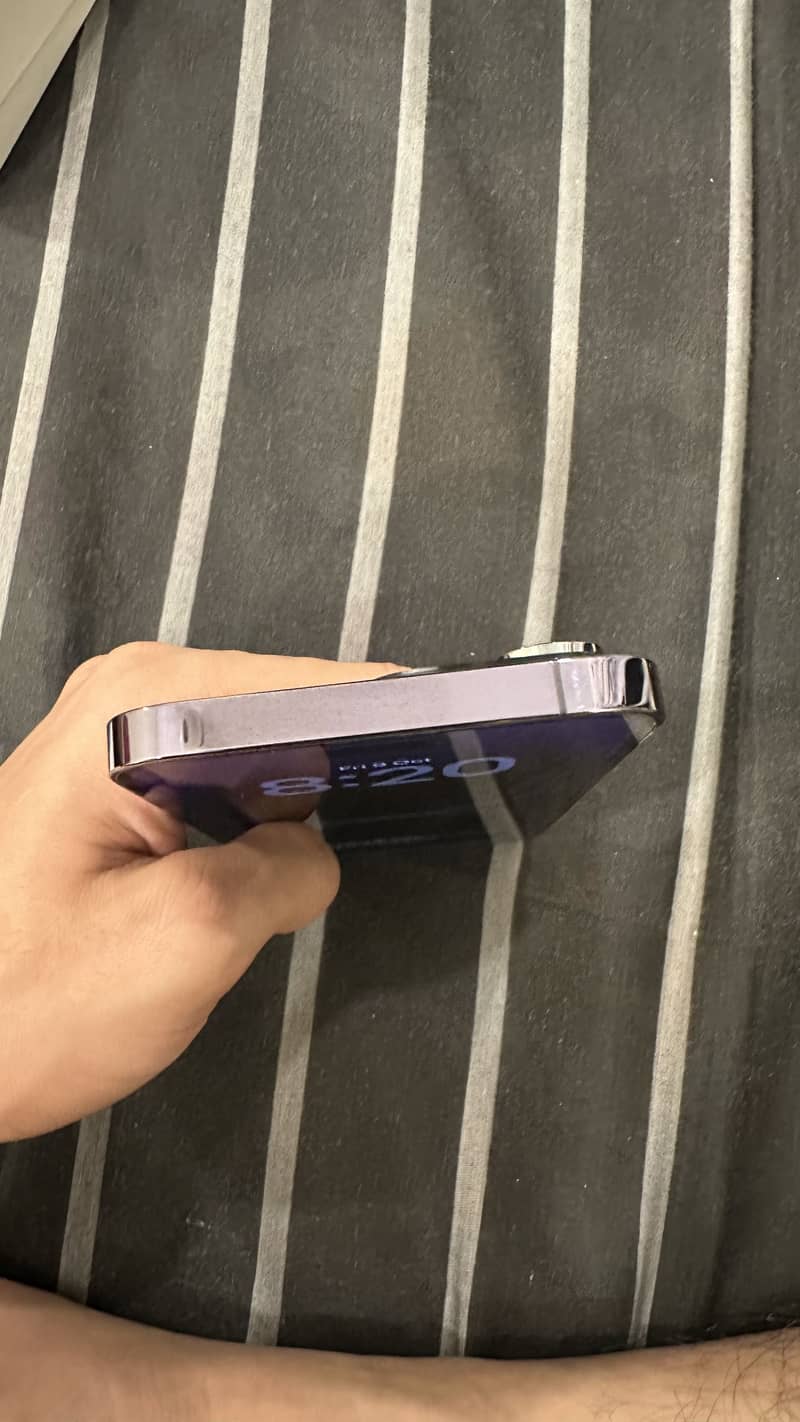 Apple iPhone 14 Pro Max 4