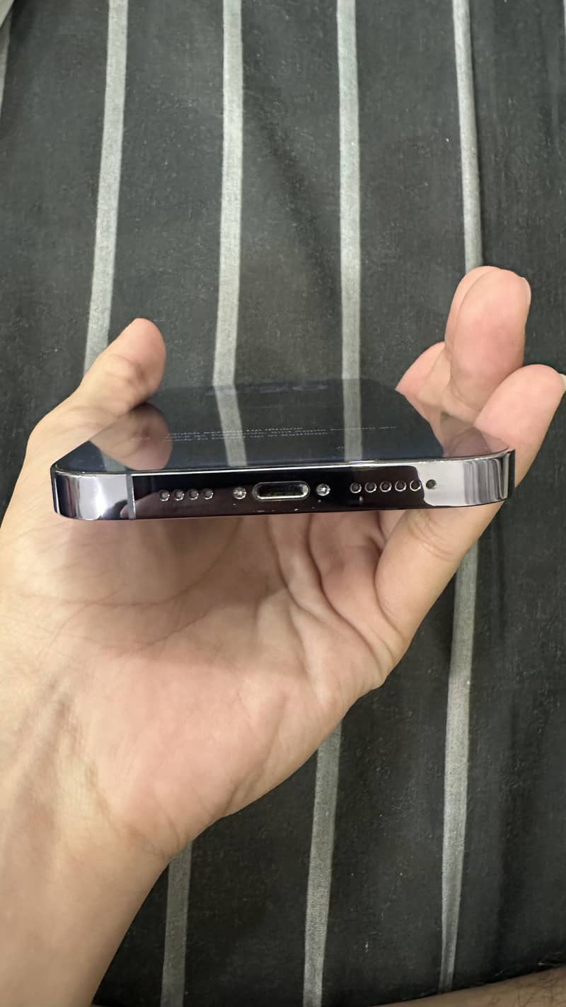 Apple iPhone 14 Pro Max 5