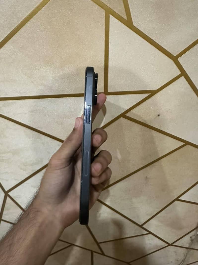 iPhone 14 Pro Max 5