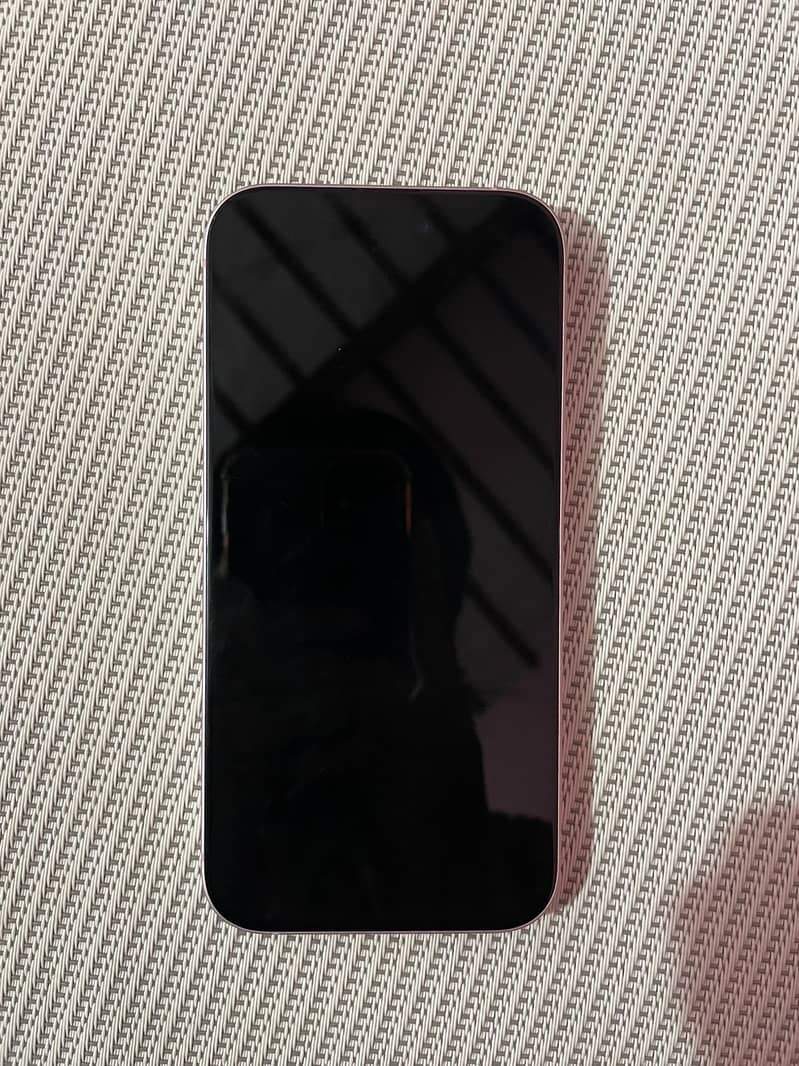 Apple iPhone 15 2