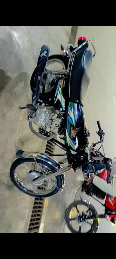 One Hand use good condition