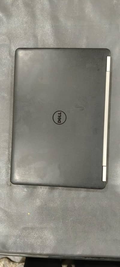 Dell letitute Core i5 6th gen! 8Gb DDR4 256 NVme