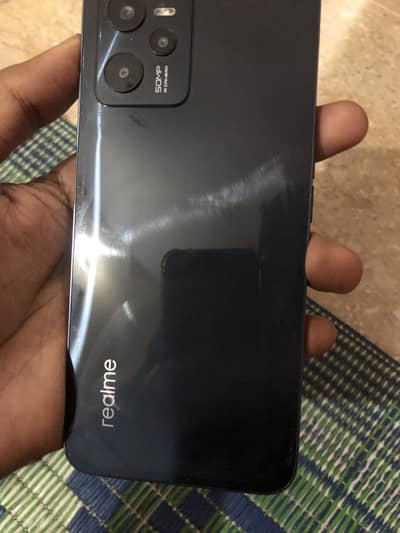 Realme C35