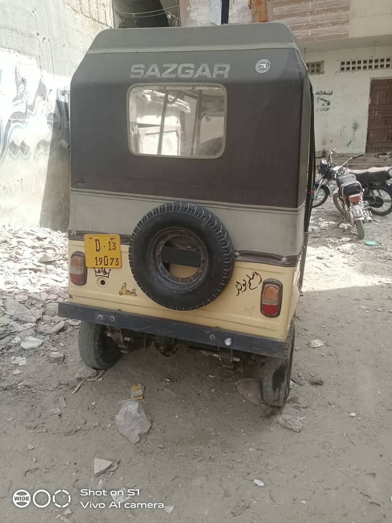 Auto rickshaw model 2017 2