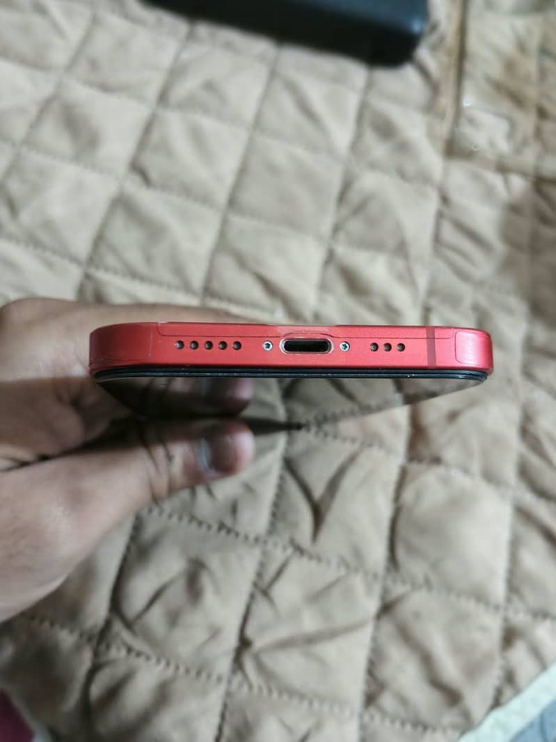 Apple iPhone 12 4