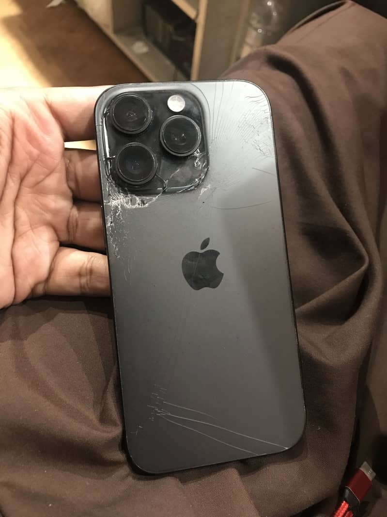 Iphone 16 pro jv 2