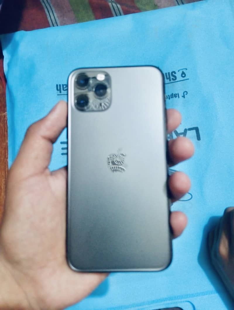 iPhone 11 Pro 0