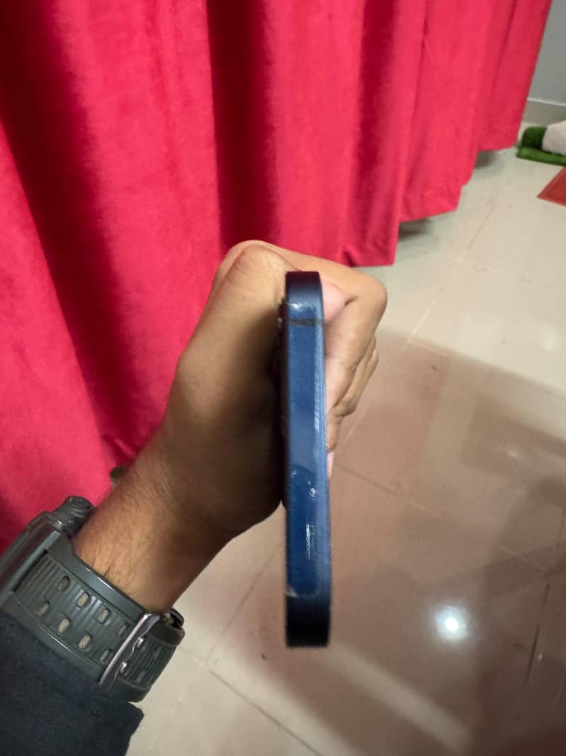 Apple iPhone 12 0
