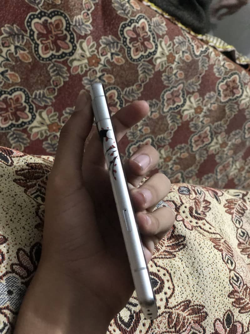 Google Pixel 7a 2