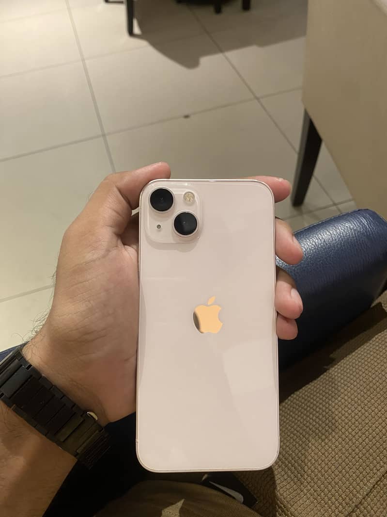 Apple iPhone 13 0