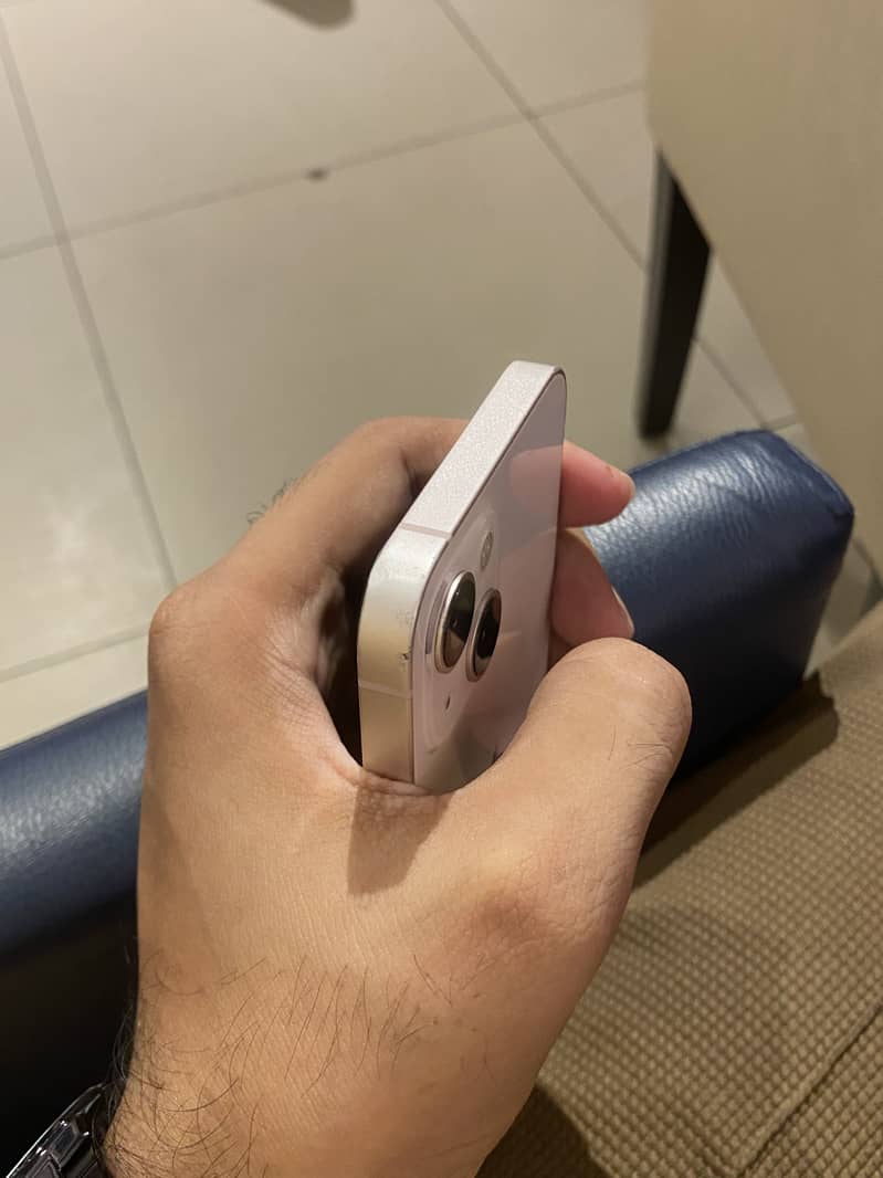 Apple iPhone 13 3