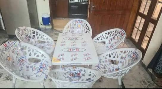 6 chairs with folding table