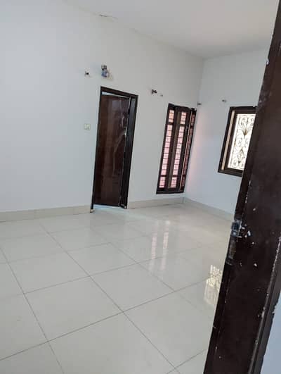 GULSHAN e Iqbal block 10 A 200 Square Yard First Floor Marbles Flooring 3 Bed DD  Demand 80k Well Maintenance banaa hua hai No issue of light and Pani*Code(16881)*
