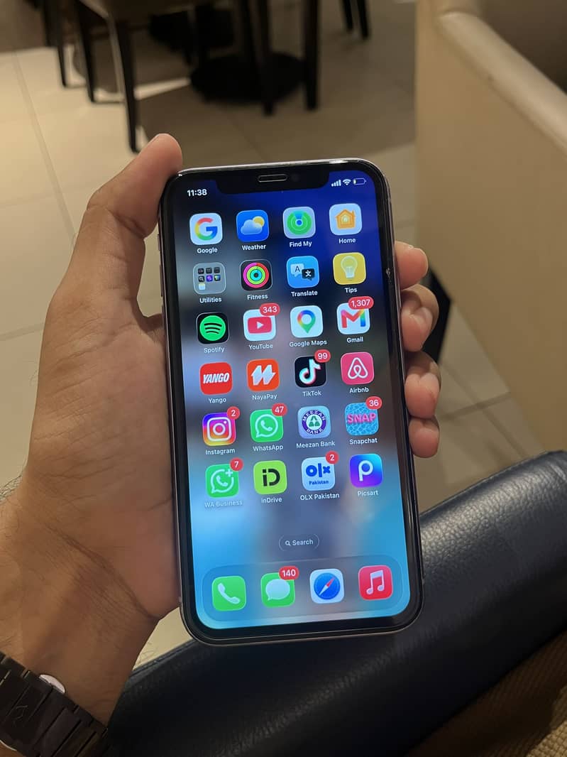 Apple iPhone 11 6