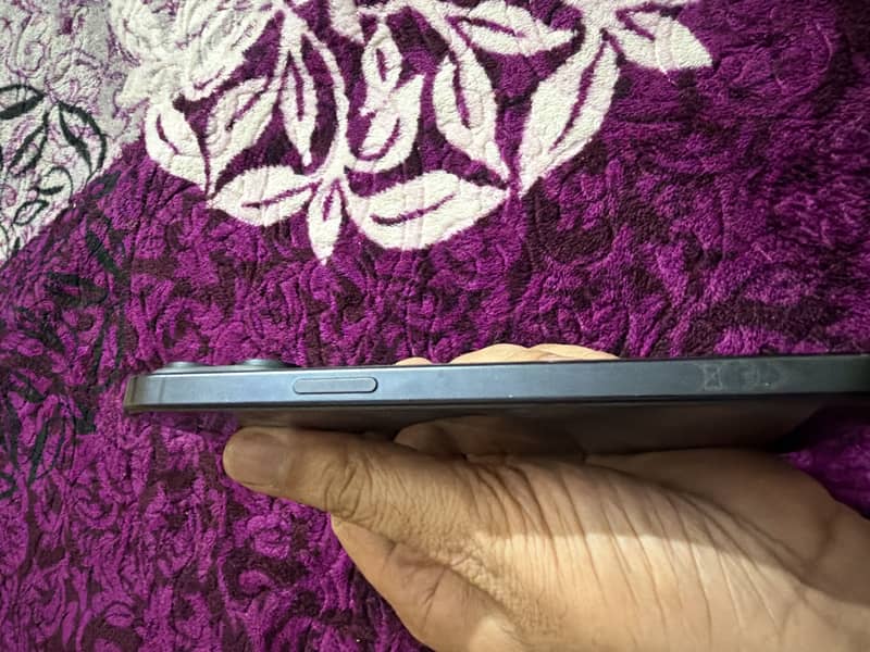 Apple iPhone 15 Pro Max 1