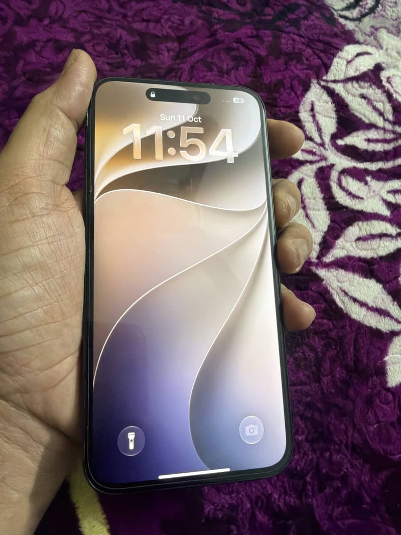Apple iPhone 15 Pro Max 2