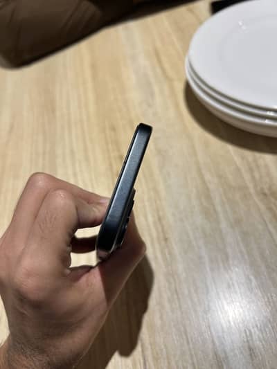 Apple iPhone 15