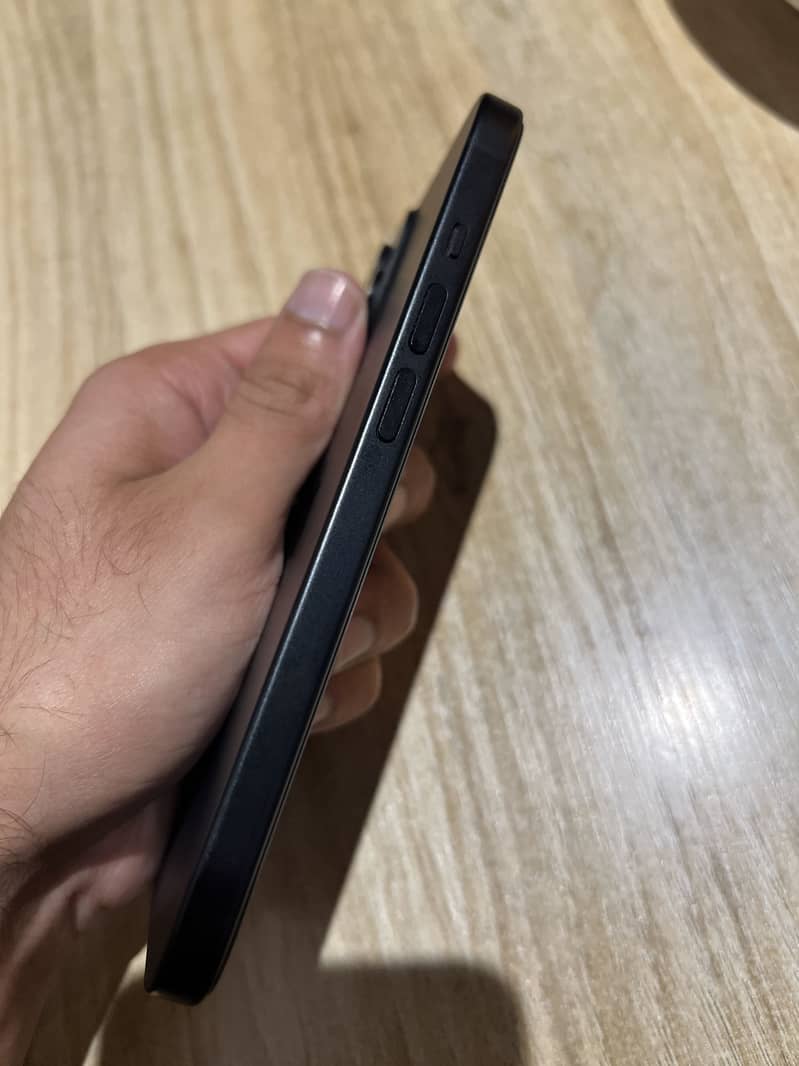 Apple iPhone 15 3