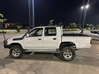 Toyota Hilux 2002