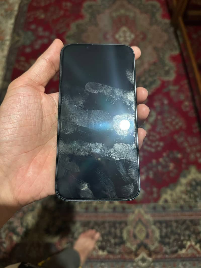 Apple iPhone 13 7