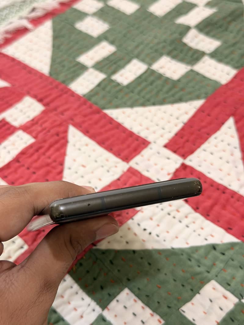 Google Pixel 6a 5