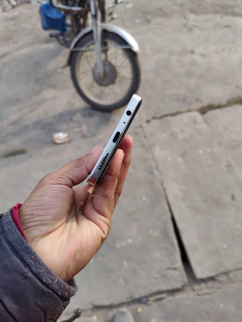 Tecno CAMON 30 4