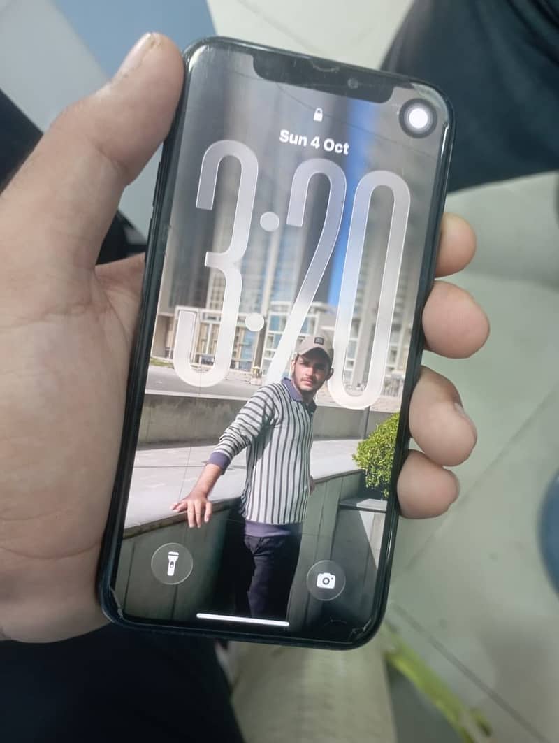 Apple iPhone 11 Pro 0