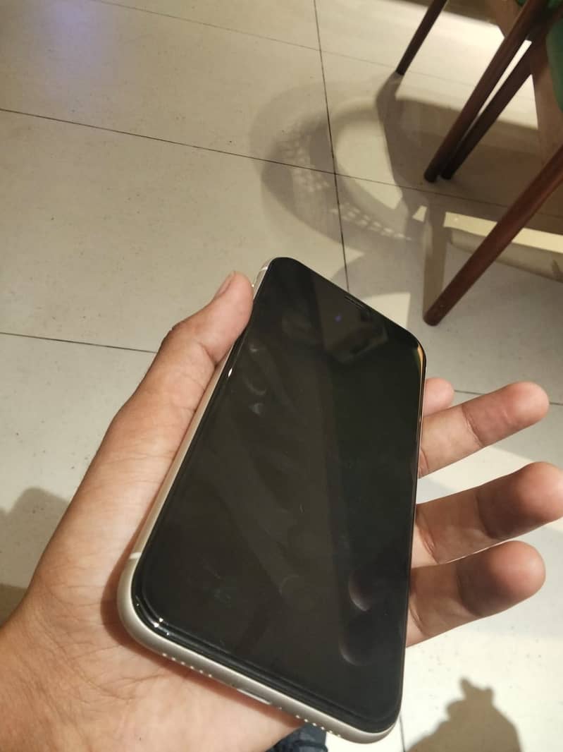 Apple iPhone 11 5