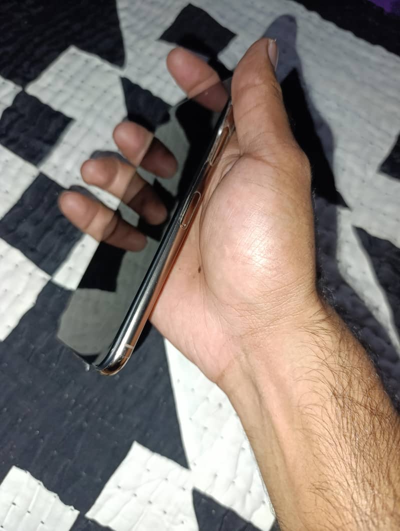 Apple iPhone XS 2