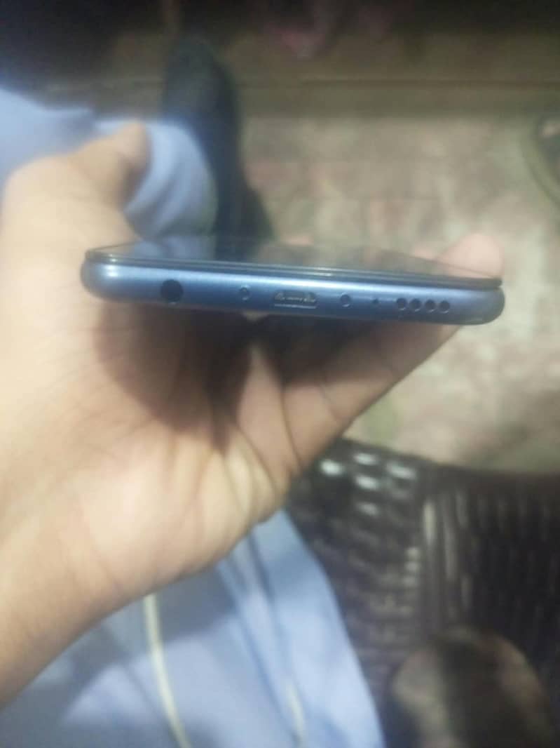 Honor 7X 4