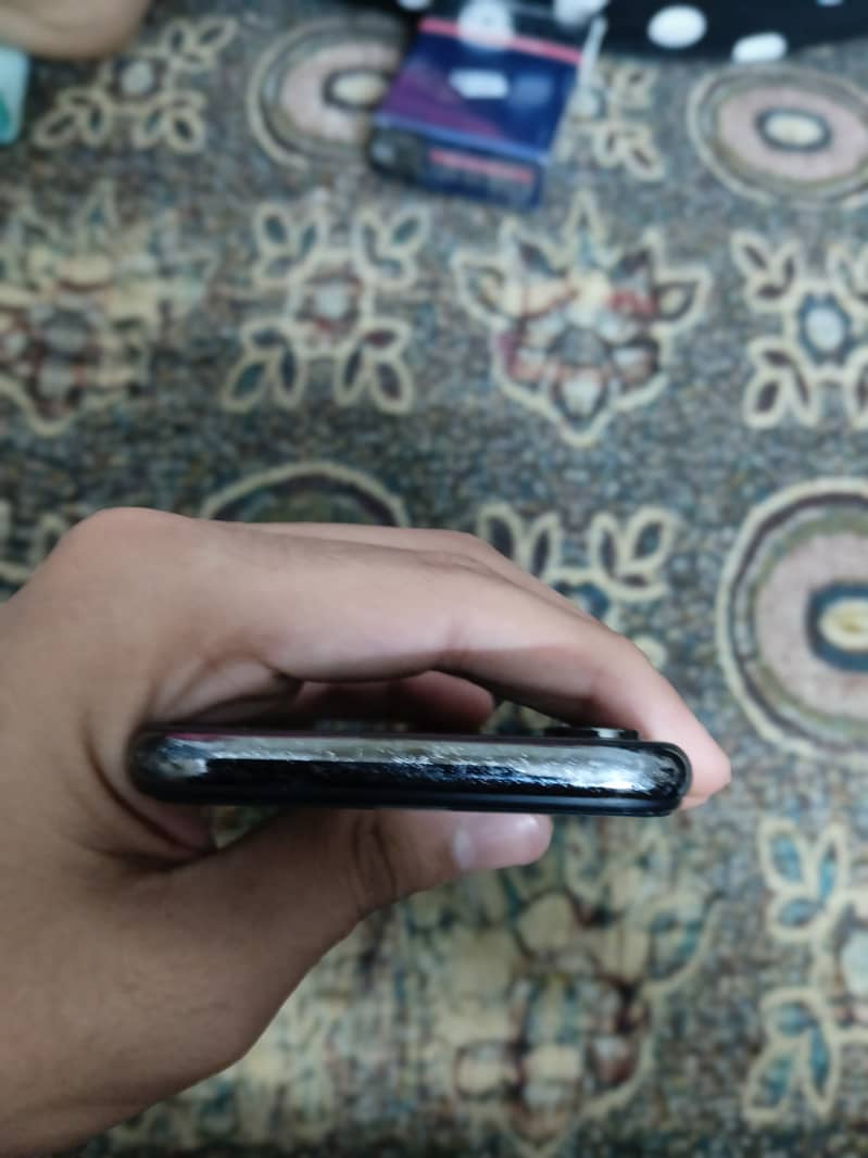 Apple iPhone X 0