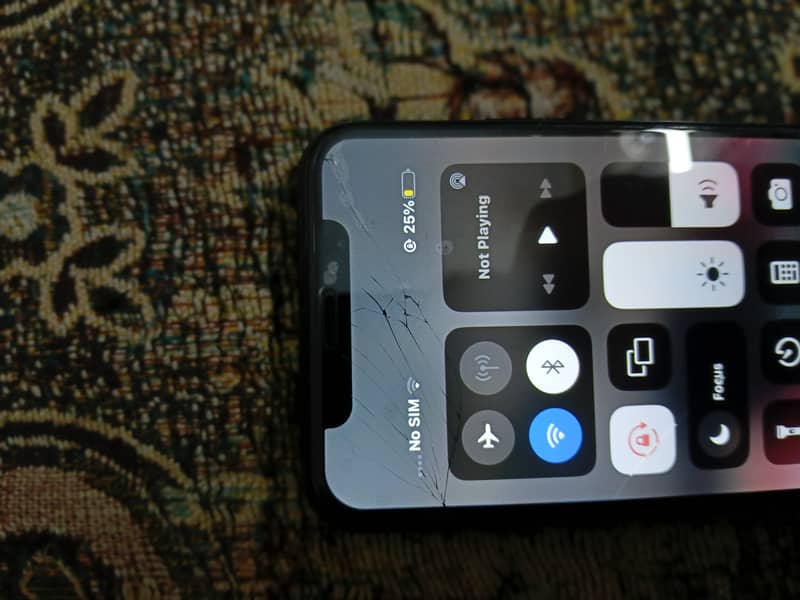 Apple iPhone X 4