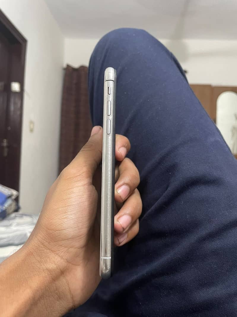 Apple iPhone X 1