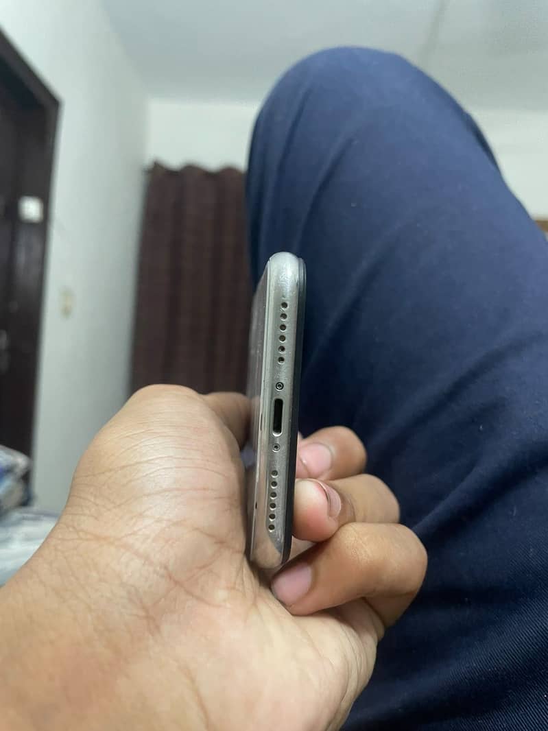 Apple iPhone X 2