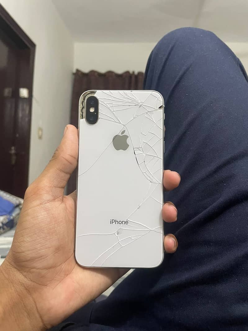 Apple iPhone X 5