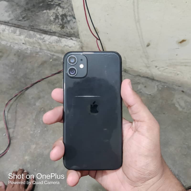 Apple iPhone 11 3
