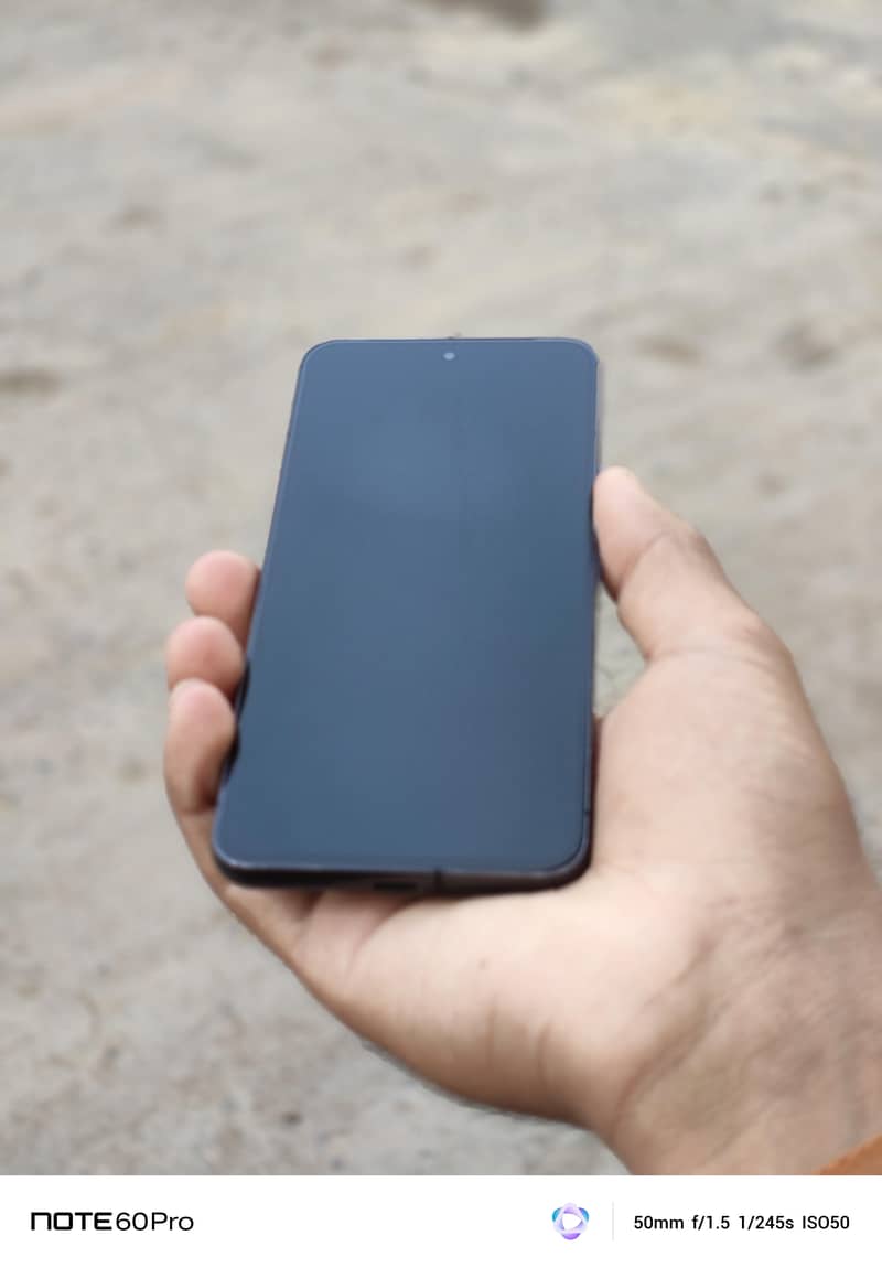 Google Pixel 8 2