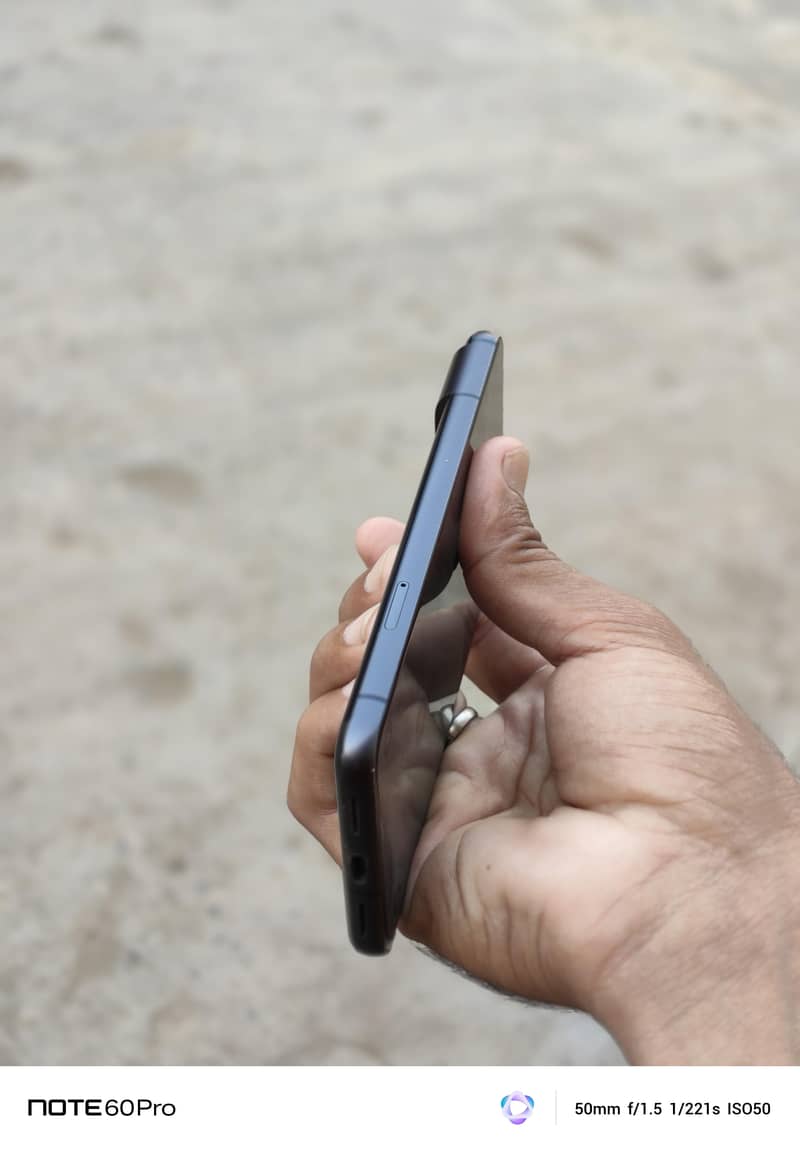 Google Pixel 8 5
