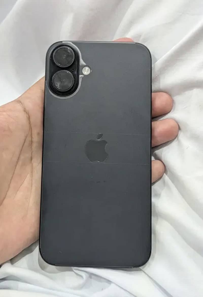 Apple iPhone 16 Plus 2