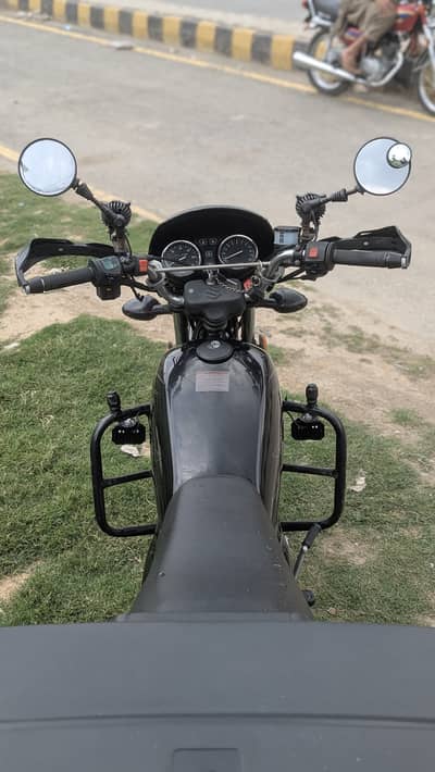 Suzuki GS 150 SE 2021 Touring Adventure Bike