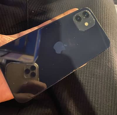 Apple iPhone 12