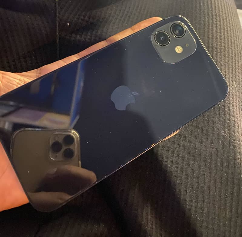 Apple iPhone 12 0