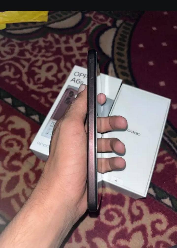 OPPO A6s 4