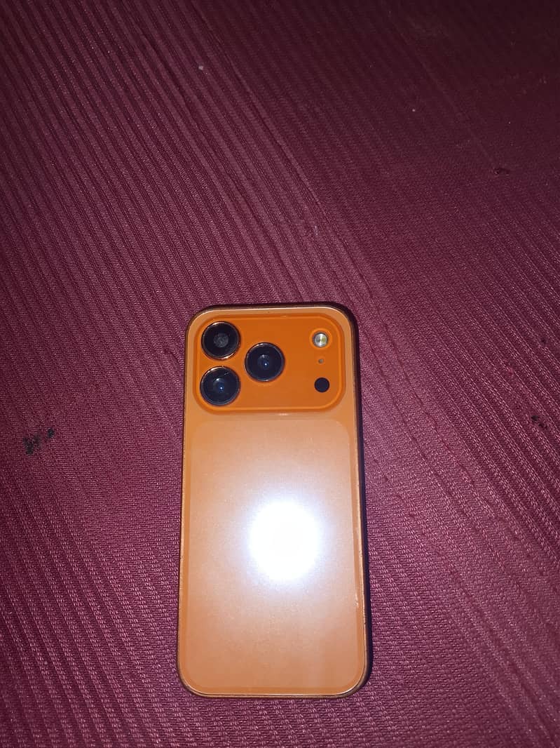 Apple iPhone 17 Pro Max 0