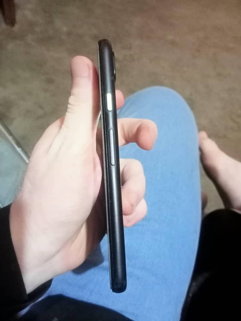 Google Pixel 4a 4