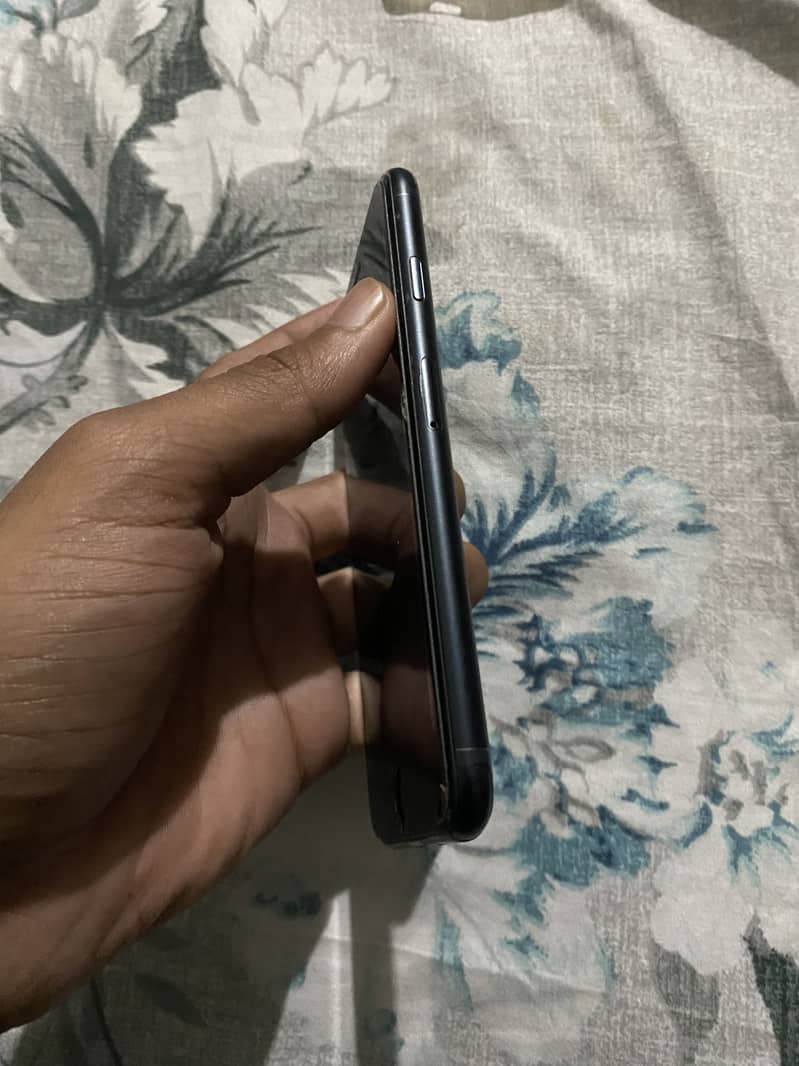 Apple iPhone SE 4