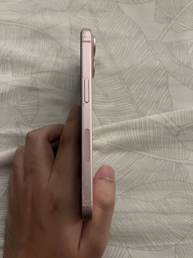 iPhone 15 jv 3