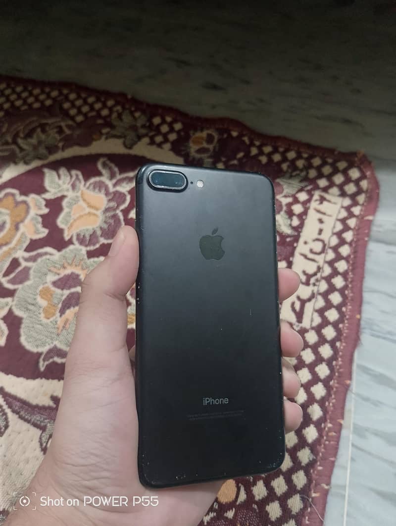 Apple iPhone 7 Plus 1