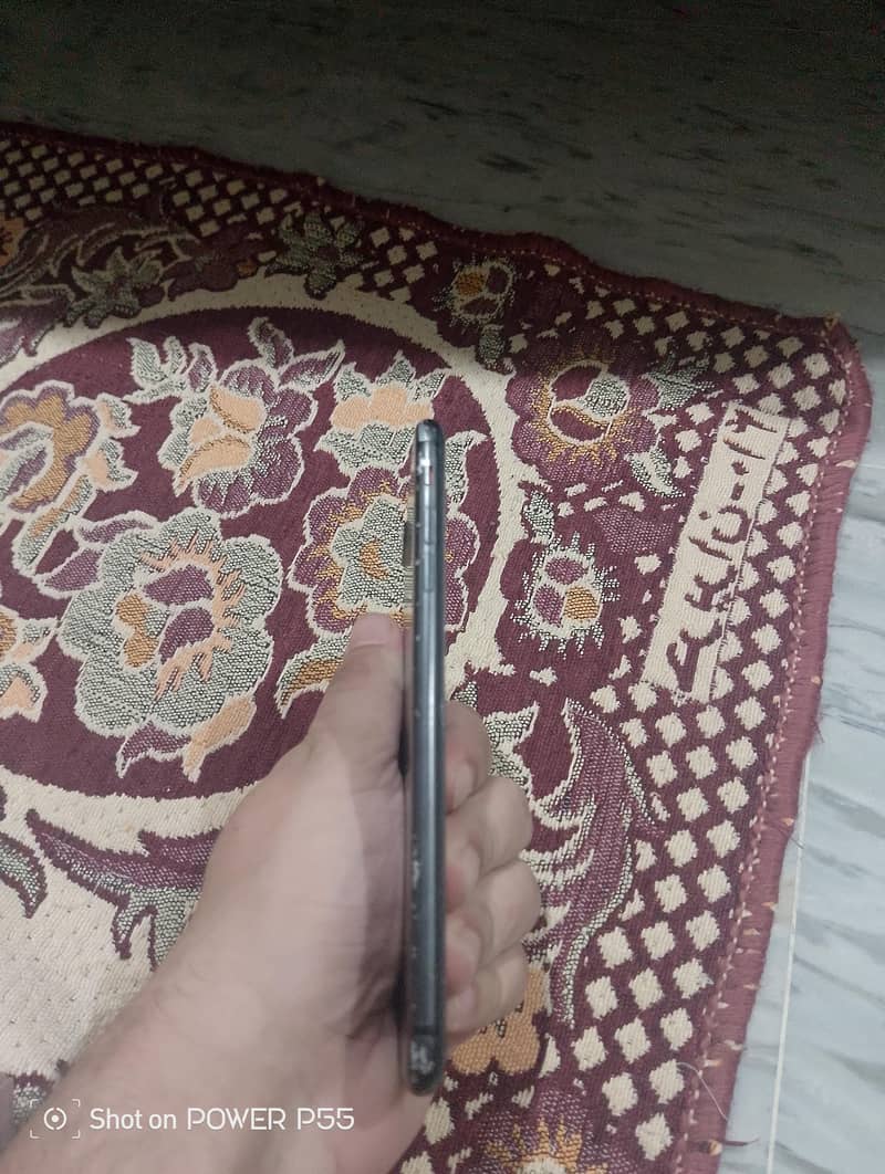 Apple iPhone 7 Plus 2
