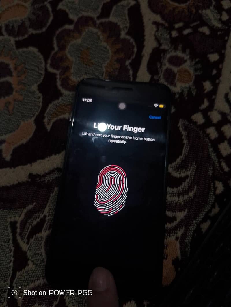 Apple iPhone 7 Plus 5
